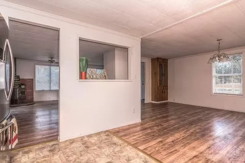 64855 Mcgrath Rd, Bend, OR 97701 photo 10