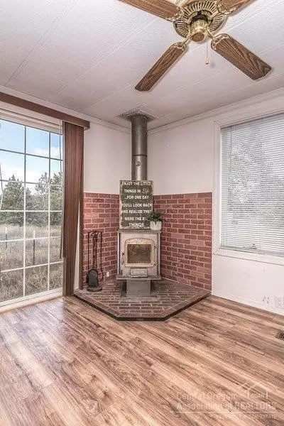 64855 Mcgrath Rd, Bend, OR 97701 photo 5