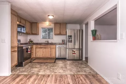 64855 Mcgrath Rd, Bend, OR 97701 photo 8