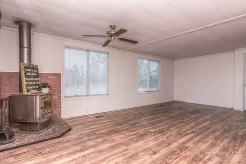 64855 Mcgrath Rd, Bend, OR 97701 photo 4