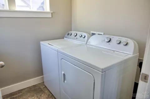 1027 SE Leonel, Bend, OR 97702 photo 18