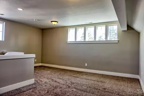 1027 SE Leonel, Bend, OR 97702 photo 16