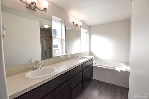 20782 Beaumont Dr, Bend, OR 97701 photo 12