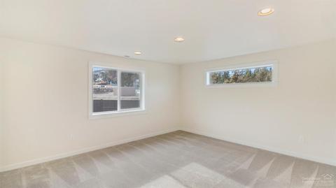 63320 Lamoine Ln, Bend, OR 97701 photo 4