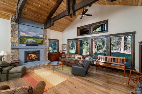 18870 Macalpine Loop, Bend, OR 97702 photo 2
