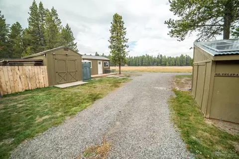 16946 Fontana, Bend, OR 97707 photo 6