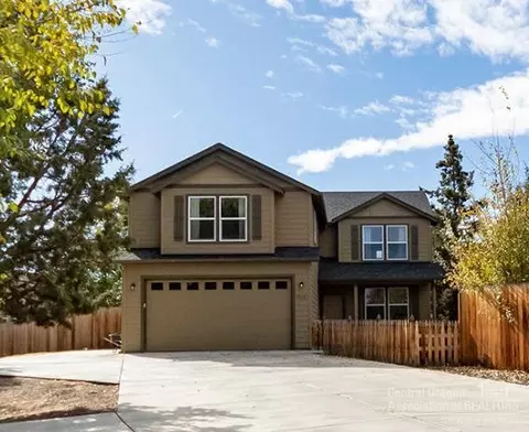 21223 NE Keyte, Bend, OR 97701 photo 1