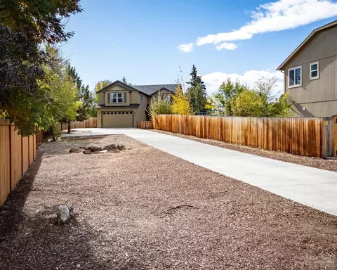 21223 NE Keyte, Bend, OR 97701 photo 21