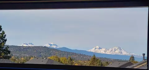 21223 NE Keyte, Bend, OR 97701 photo 8