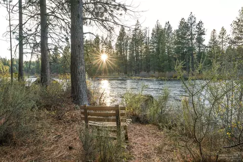 60755 River Bend Dr, Bend, OR 97702 photo 25