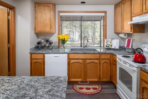18081 Juniper Ln, Sunriver, OR 97707 photo 7