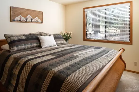 18081 Juniper Ln, Sunriver, OR 97707 photo 8