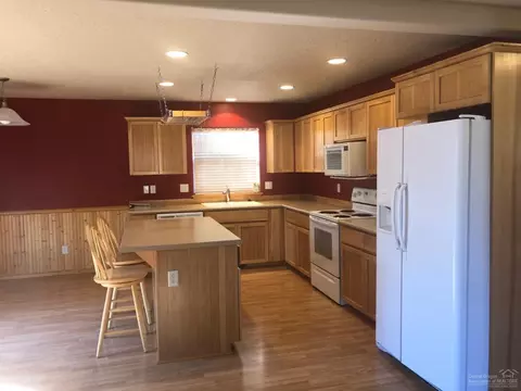16433 Heath Dr, La Pine, OR 97739 photo 9