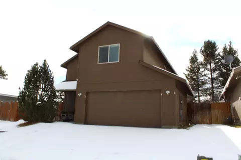16433 Heath Dr, La Pine, OR 97739 photo 1