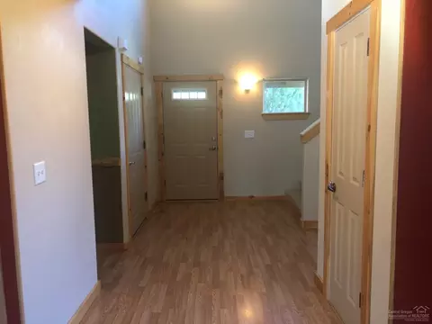 16433 Heath Dr, La Pine, OR 97739 photo 2