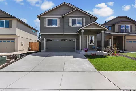 63334 Lamoine Ln, Bend, OR 97701 photo 1
