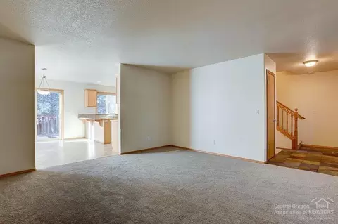 20575 Conifer Ave, Bend, OR 97702 photo 6