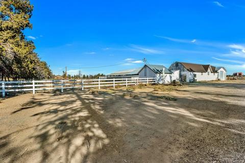 63350 Hamehook Rd, Bend, OR 97701 photo 8