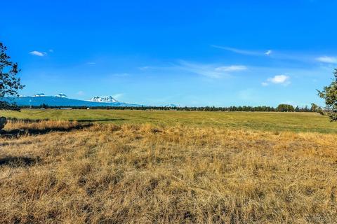 63350 Hamehook Rd, Bend, OR 97701 photo 3