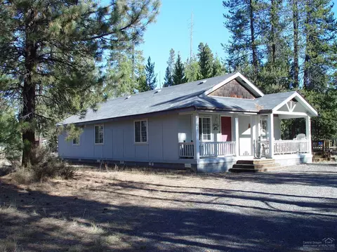 17540 Sutter St, La Pine, OR 97739 photo 2