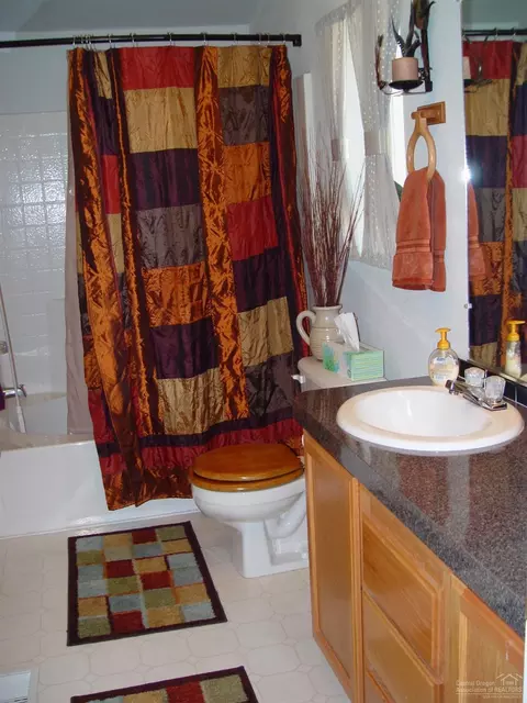 17540 Sutter St, La Pine, OR 97739 photo 14