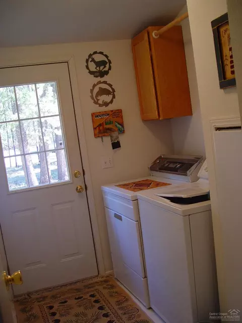 17540 Sutter St, La Pine, OR 97739 photo 8