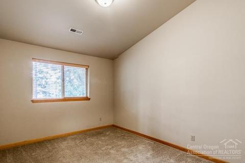 19785 Astro Pl, Bend, OR 97702 photo 21