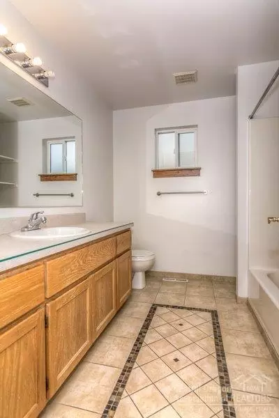 63320 Majestic Loop, Bend, OR 97701 photo 16