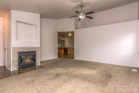 63320 Majestic Loop, Bend, OR 97701 photo 3