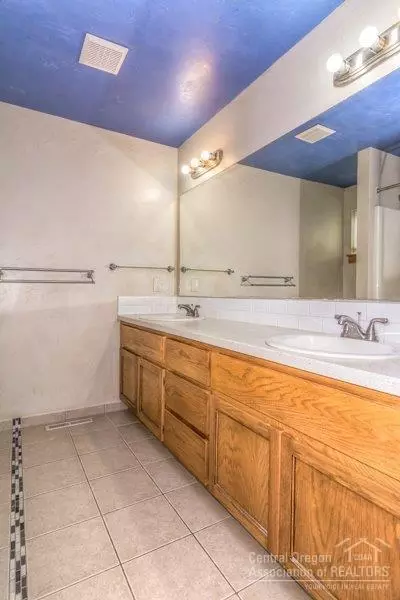 63320 Majestic Loop, Bend, OR 97701 photo 14