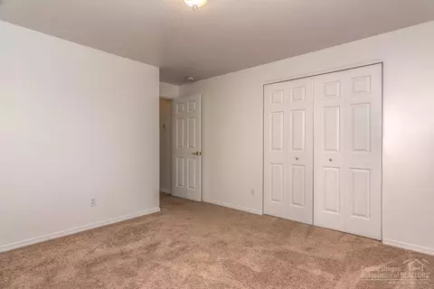 63320 Majestic Loop, Bend, OR 97701 photo 17