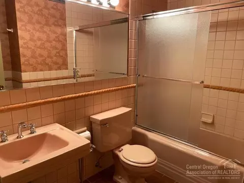 411 NW Horn Ave, Pendleton, OR 97801 photo 20