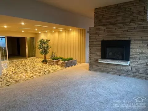 411 NW Horn Ave, Pendleton, OR 97801 photo 10