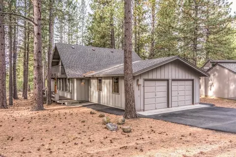 17888 Lofty Ln, Sunriver, OR 97707 photo 2