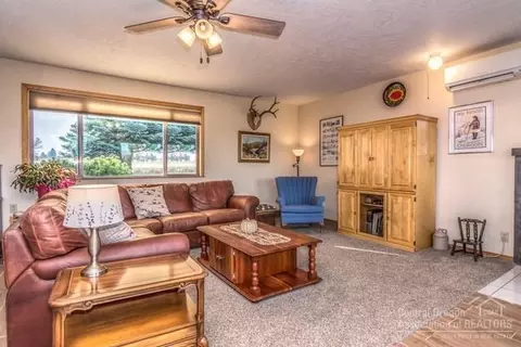 1440 NE Richard Ln, Madras, OR 97741 photo 6