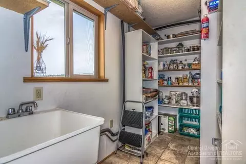 1440 NE Richard Ln, Madras, OR 97741 photo 14