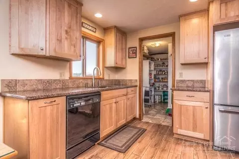 1440 NE Richard Ln, Madras, OR 97741 photo 8