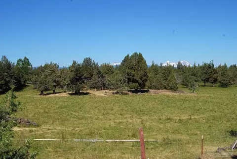 23450 Walker Rd, Bend, OR 97701 photo 4