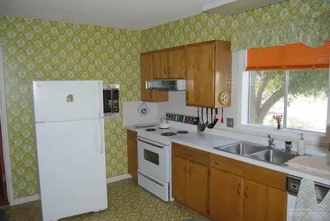 23450 Walker Rd, Bend, OR 97701 photo 15