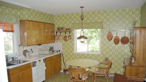 23450 Walker Rd, Bend, OR 97701 photo 14