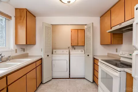 2374 NE Ocker Dr, Bend, OR 97701 photo 11