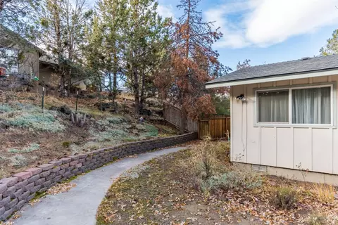 2374 NE Ocker Dr, Bend, OR 97701 photo 22