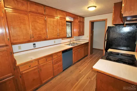 52493 River Pine Rd, La Pine, OR 97739 photo 6