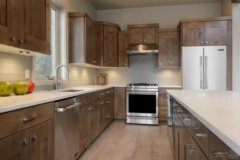 60424 Kangaroo Loop, Bend, OR 97702 photo 5