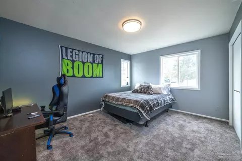 64768 Saros Ln, Bend, OR 97703 photo 9