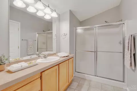348 N Wheeler Loop, Sisters, OR 97759 photo 14