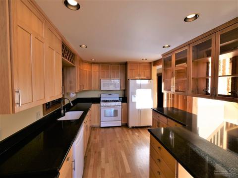 18511 Clear Spring Way, Crescent Lake, OR 97733 photo 8