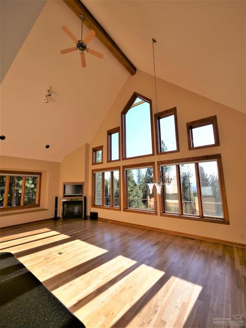 18511 Clear Spring Way, Crescent Lake, OR 97733 photo 6