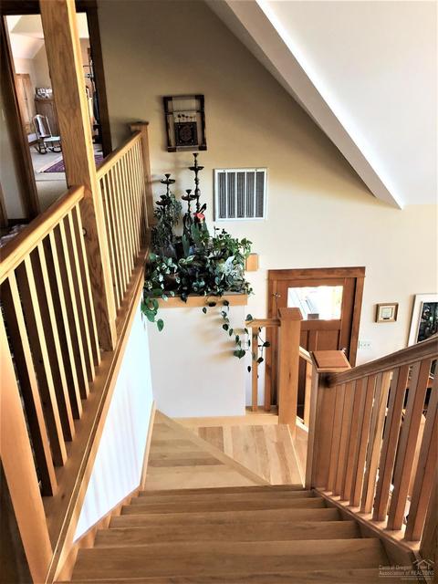 18511 Clear Spring Way, Crescent Lake, OR 97733 photo 7