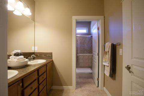 20697 Kilbourne Loop, Bend, OR 97701 photo 11